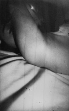 Daisuke YOKOTA (*1983, Japan): Untitled (from the series Temperature) – Christophe Guye Galerie