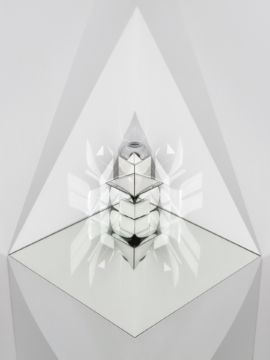 Dominique Teufen (*1975, Switzerland): Lampyris – Christophe Guye Galerie