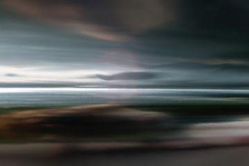 Dominique TEUFEN (*1975, Switzerland): Midsummer Night, from the series 'Rays of Light' – Christophe Guye Galerie