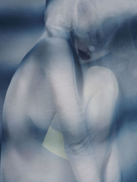 Emma SUMMERTON (*1970, Australia): Camille Blue – Christophe Guye Galerie