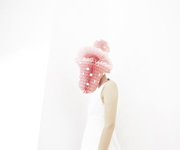 Ina JANG (*1982, South Korea): A Girl – Christophe Guye Galerie