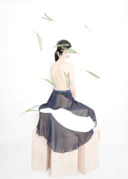 Ina JANG (*1982, South Korea): Preening – Christophe Guye Galerie