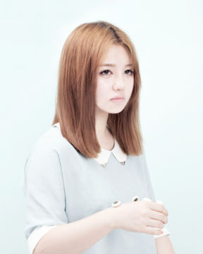 Ina JANG (*1982, South Korea): You look like a foreigner – Christophe Guye Galerie