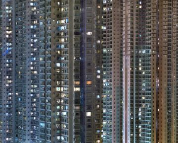 Michael WOLF (1954 – 2019, Germany) : Night #22 – Christophe Guye Galerie