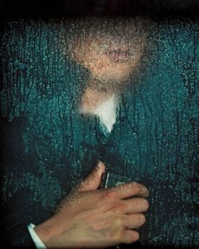 Michael WOLF (1954 – 2019, Germany): Tokyo Compression #57 – Christophe Guye Galerie