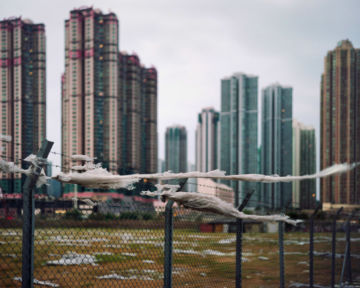 Michael WOLF  (1954 – 2019, Germany) : back door 19 – Christophe Guye Galerie