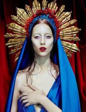 Miles ALDRIDGE (*1964, Great Britain): Immaculée #3 – Christophe Guye Galerie