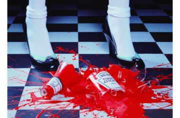 Miles ALDRIDGE (*1964, Great Britain): A Drop Of Red #2 – Christophe Guye Galerie