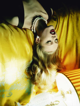 Miles ALDRIDGE (*1964, Great Britain): Short Breaths #5  – Christophe Guye Galerie