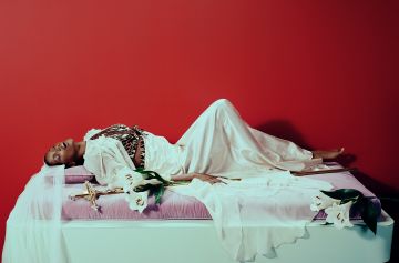 Miles ALDRIDGE (*1964, Great Britain): Mystique #2 – Christophe Guye Galerie