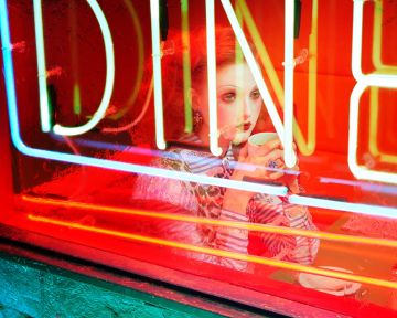 Miles ALDRIDGE (*1964, Great Britain): Night Car #1 – Christophe Guye Galerie