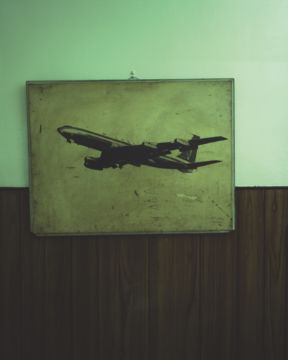 Seba KURTIS (*1974, Argentina): Bombs – Christophe Guye Galerie