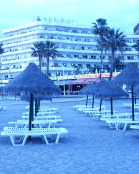 Seba Kurtis (*1974, Argentina): Untitled – Christophe Guye Galerie