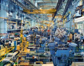 Stéphane COUTURIER (*1957, France): Photo n°1 Halle Alternateurs (Usine Alstom - Belfort) – Christophe Guye Galerie