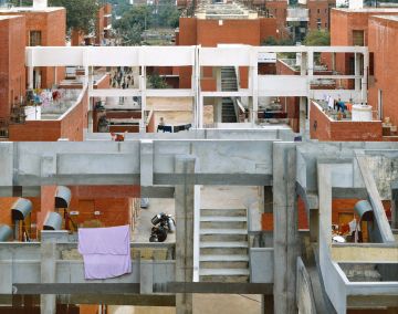 Stéphane COUTURIER (*1957, France): Chandigarh Replay - Secteur 44 – Christophe Guye Galerie