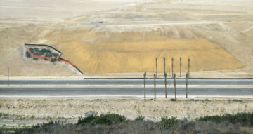 Stéphane COUTURIER (*1957, France): SD1-Olymp1: San Diego Olympic Parkway n°1 – Christophe Guye Galerie