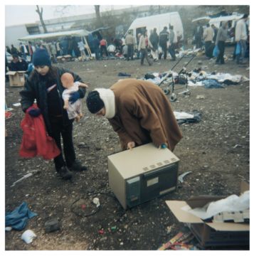 Stephen GILL (*1971, Great Britain): Untitled, from the series 'Hackney Wick' – Christophe Guye Galerie