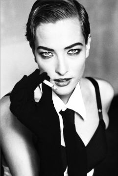 Ellen VON UNWERTH (*1954, Germany): Tatjana, Paris – Christophe Guye Galerie