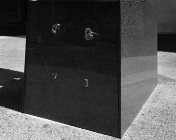 Mark MCKNIGHT (*1984, America): Monument – Christophe Guye Galerie