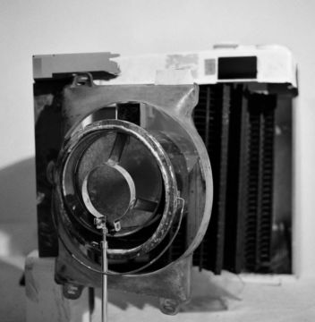 Bernard VOÏTA (*1960, Switzerland): Caméra V – Christophe Guye Galerie