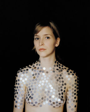 Wilma HURSKAINEN (*1979, Finnland): Heiress – Christophe Guye Galerie