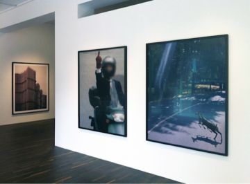  Installation Views – Michael Wolf Life in Cities 2011 – Christophe Guye Galerie