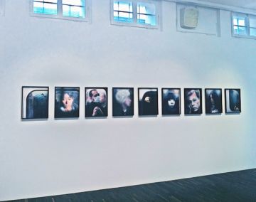  Installation Views – Michael Wolf Life in Cities 2011 – Christophe Guye Galerie