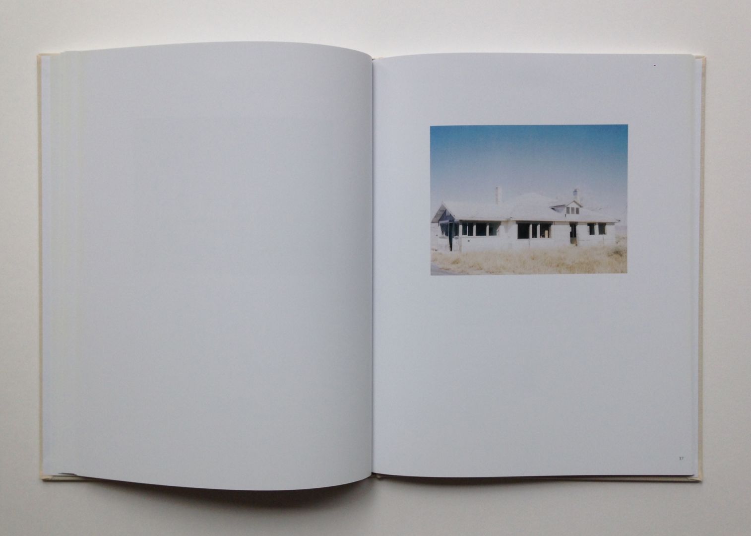 Roger Eberhard – Wilted Country